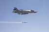 Oberstløytnant George 'Boxer' Schwartz fyrer av et AIM-120-missil fra F-35A-testflyet AF-1 for fem dager siden.