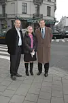Særnorsk system SAMMEN MOT LOVFORSLAGET: Frode Alfheim fra Industri Energy, Hilde-Marit Rysst fra Safe og Alfred Nordgård fra OLF var sammen i Brussel for å protestere mot det nye regelverksforslaget. De mener det vil svekke sikkerheten på sokkelen. FOTO: Kjetil Hjertvik, OLF.