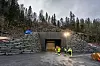 Portalen inn til vannbehandlingsanlegget på Kattås måtte flyttes noen meter på grunn av grus og sand, dårlige masser. Det var liksom ikke noe påhogg å finne. Foto: Eirik Helland Urke