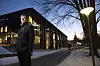 Kjemi: – Kjemifaget har fått et ufortjent dårlig rykte. Det handler faktisk om alt det vi omgir oss med i hverdagen enten det er naturskapt eller menneskeskapt, sier Svein Stølen. Bilde: Sverre Chr. Jarild