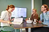 Sintef-forskerne Mari Gunnes, Solveig Osborg Ose og Kristin Thaulow. Vi kan og må gjøre mer for å få de som står utenfor utdanning eller jobb inn i arbeidslivet, er deres hovedbudskap. Forsker Tove Håpnes var ikke tilstede da bildet ble tatt. Foto: Karoline Ravndal Lorentzen
