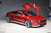 Måkevinge-konseptet Ford Evos er en el-bensin-hybrid og har all verdens trådløs teknologi for å holde følge med livet ditt.