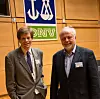 Fra ZEMs inntreden på maritime batterier for snart 10 år siden, som leietakere hos DNV på Høvik. Egil Mollestad (t.v.) var teknologidirektør i Think, nå CEO i ZEM, og Jan-Olaf Willums var tidligere adm. dir i el-bilseksapet. Fra bilbatterier er veien gått videre til maritime batterisystem i ZEM. Bilde: ZEM