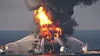 Brannbåter prøver å slukke den kraftige brannen som oppstod på Deepwater Horizon.