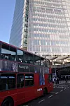 PELER: Skyskraperen har mange stålrørspeler under seg. Hvis man hadde lagt pelene etter hverandre ville de tilsammen målt ni kilometer.