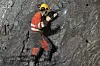 STUFF: For hver omgang med detonasjoner kommer Veidekke 5 meter lenger inn i fjellet.