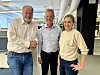 Ukens gjest i podcasten Teknisk Sett er nordensjef Jon Helsingeng (i midten) i energistyreingsselskapet Eaton. Her med TUs Ellen Synnøve Viset og Jan M Moberg. Foto: Mona Strande