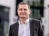 Petter M. Tømmeraas forteller at Aker jobber med å få inn store globale aktører til sitt nye KI-datasenter i Narvik. Foto: Aker Horizons