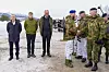 Canadas statsminister Mark Carney, statsminister Jonas Gahr Støre og Tysklands forbundskansler Friedrich Merz i Bardufoss i forbindelse med Cold Response 2026. Landene de leder skal samarbeide om ubåter. Foto: Lise Åserud, NTB