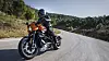 Harley Davidson har tradisjonelt tilbudt kundene mengder av kilo. Med kun 210 kg blir den nye Harleyen rene lettvekteren. Dermed blir sportslig kjøring tilgjengelig også for Harley-entusiastene.