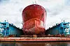 Tankskip i flytedokk. Mange oppgaver skal løses parallelt og mange mennesker skal om bord - men i riktig rekkefølge. Programvaren Maindeck skal holde styr på alt. Foto: Colourbox
