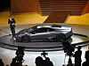 UNIK DONING: Dersom du er ute etter de sære ting, så skal du sikte på en Lamborghini Reventon. Kanskje ikke lett å identifisere seg med, men så lages den da kun i et begrenset antall av 20 stykker. Dette er en show-off fra Audi sin side, som eier Lamborghini. Bilen er en legende allerede før lansering, og det skyldes rett og slett at den er utsolgt for første offisielle visning. Prisen er 11,6 millioner kroner før avgifter, men beklager, det er tomt på lager.