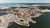 Halvøya Olkiluoto i Bottenviken, sørvest i Finland, har tre kjernekraftreaktorer. Etter flere utsettelser ble den tredje ble satt i vanlig drift søndag.