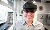 Yancey Smith i Microsoft med Hololens 2. Foto: Eirik Helland Urke