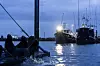 En filippinsk sjømann, Reyner Dagalea, har fortalt at han i månedsvis ble værende på fiskebåten Dayna S mens han ventet på lønn. Bildet er fra Westport i delstaten Washington og ble tatt i fjor. Foto: Lindsey Wasson/AP/NTB