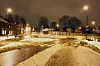 Testbilde Canon 5D MkII: 1/5 sekunder lukkertid 28mm f4 ISO3200 (JPG-bilde fra kamera med Auto Color for å fremheve støyen)