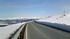 Slik kan E6 over Kvænangsfjellet se ut en aprildag. Men vinteren kan også være svært tøff, og veien har vært stengt på grunn av mye snø og stor skredfare.