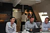 Propels administrerende direktør Benedikte H. Wentworth og partner Didrik Svendsen flankerer Bjarne Johnson fra Attensi. Propel-partner Torkel Soma er på vei ut døra.