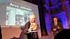 Hedersprisen 2019: Staoils første sjef Arve Johnsen. Til høyre TUs sjefredaktør Jan M. Moberg. Foto: Ole Petter Pedersen