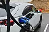 Mazda MX-30 lader ved Espa Bolleland Kro,