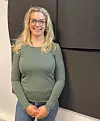 I TUs første episode i podkasten Teknisk sett karriere snakker karriereveileder Elaine Bloom om hva du bør gjøre for å sikre deg at du finner deg ny jobb dersom du plutselig blir arbeidsledig. Foto: Tuva Strøm Johannessen