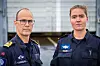Ansatte i Kystvakten er bekymret for rekrutteringen. De mener pensjons- og lønnsvilkårene ikke er konkurransedyktige og melder at det går ut over stemningen på jobb. Torgeir Tangedal, tillitsvalgt for Befalets fellesorganisasjon i Kystvakten, og Hanne Haug, logistikk- og materialbefal på KV Svalbard.
