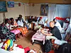 Kvinner i Kenya var særlig begeistret for solcellelampen, enten de skulle melke kyr, gjøre husarbeid eller lekser. Foto: Privat