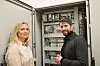 Veronika Wæraas fra Givas og Otees Henrik Pedersen i samtale om PLS-en inne i Granli vannbehandlingsanlegg. Foto: Gunhild Haugnes