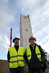AVGJØR SNART: Prosjektleder for Holmenkollbakken, Terje Næss (t.v.), og fagansvarlig for stålarbeidene i tilløpskonstruksjonen, Florian Kosche, er spente på hvor mange entreprenører som leverer tilbud i anbudskonkurransen for stålkonstruksjonene til Holmenkollen.