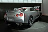 Det aller meste er ekstremt på Nissan GT-R. Chassis i karbonfiber og aluminium, doble turboer som bidrar til 480 hk, firehjulstrekk, og et dreimoment på 588 Nm.