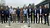 Fornøyde fjes etter kontraktssigneringen tirsdag: Fra venstre: Svein Erik Jakobsen (Dr.Ing Aas Jakobsen AS), Jørn Arve Hasselø (Statens vegvesen), Stein Atle Haugerud (Dr.techn Olav Olsen AS), Magne Gausen (Statens vegvesen), Erik Sundet (Cowi AS), Trude Krohn Brandt (Statens vegvesen), Gunnar Egset (Johs.Holt/Multiconsult AS), Olav Lahus (Rambøll Norge AS), Ole-Petter Thunes (Rambøll Norge AS), Ramus Nord (Sweco Norge AS) og Rune Hovda (Civil Management AS).