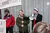 Demonstrantene mener OOXML-standarden fra Microsoft er omfattende, unødvendig og konkurransevridende. De ønsker at det internasjonale standardiseringsorganet ISO omregistrerer Norges stemme fra nei til ja. ISO godkjente nylig OOXML som åpen standard på linje med Open Document Format (ODF), HTML og PDF - med omstridt velsignelse fra Norge.