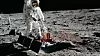 Seismometre ble tatt i bruk på månen allerede ved den første måneferden. her plasserer astronaut Buzz Aldrin ut et seimomenter på overflaten. Det fungerte bare i tre uker, men ga innsikt i seismisk aktivitet på vår nærmeste nabo. Foto: NASA