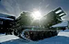 Britisk M270 MLRS på Hjerkinn i 1993. Norge anskaffet tilsvarende rakettartilleri fem år senere, og faset det ut sju år etter det igjen. Disse ble først lagret og så sendt til Storbritannia slik at de kunne donere tilsvarende våpen til Ukraina. Foto: Monika Roger
