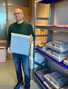 Atle Sægrov er grunnlegger og daglig leder av Radionor Communications AS. Her med en CRE2-189. Foto: Radionor