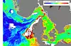 Satellittbildet med klorofylldata viser algeoppblomstringen (rødt) utenfor kysten av Danmark den 3. april. dataene er bearbeidet av det svenske meteorologiske instituttet SMHI.