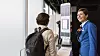 KLM tester teknologi for å skanne ansikter ved Schiphol. Det skal få folk raskere ombord på fly - og øke sikkerheten.
