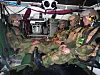 Stridsrommet på CV90 har plass til åtte soldater. Her er den rigget med fire krasjtestdukker av samme type som bilindustrien benytter.