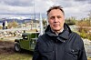 Forsvarsminister Tore Sandvik på Ørland i mai.