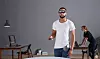 Med Magic Leap One trenger man ikke lenger fysiske dataskjermer. (Foto: Magic Leap)