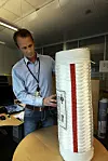 Bruker fiskebåterVerdens sterkeste: Goliat skal ankres opp med tau. Materialet det er laget av er sterkere enn stoffet man bruker i skuddsikre vester.