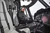 Torstein Sandven, til daglig S-92-pilot og medlem i helikopterutvalget, i AW189-cockpiten. Foto: Industri Energi