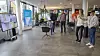 Idunn Andreassen Ervesvåg, prosjektingeniør i Skanska Bygg, tester Hololens briller og augmented reality.
