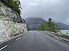 Samme veistrekning etter at den ble bygd om. Foto: Vestland fylkeskommune