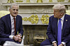 Statsminister Jonas Gahr Støre sammen med USAs president Donald Trump i Det hvite hus i april.