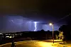 Tordenvær slår ut splitter nye LED-gatelys i våre naboland. Så langt har Oslo-belysningen slippet unna. Her fra en stormfull Oslo-natt i 2004, sett fra Ekebergåsen.