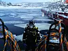 Kjølig jobb: En viktig brikke i arbeidet med å lage fundament til fylkesvei 17 Beitstadsundbrua var undervannsentrepenøren Techno Dive fra Avaldsnes i Rogaland. Foto: Techno Dive