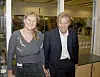 IKKE LENGER: Det er strenge sikkerhetskrav i Conax. Adm. direktør Berit Svendsen og markedsdirektør Geir Bjørndal slipper ingen inn i det aller helligste ¿ rommet der smartkortene produseres.