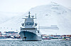 Fregatten KNM Thor Heyerdahl på Svalbardtokt i 2021, for å hevde norsk suverenitet på Svalbard. Her utenfor Longyearbyen.
