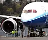 Et av de ferdigbygde 787-testflyene ute på Boeing Field.